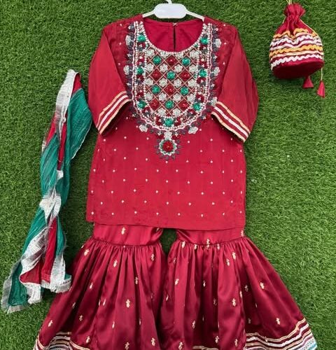 4Piece Russian Silk Muse 3D Luxury Set